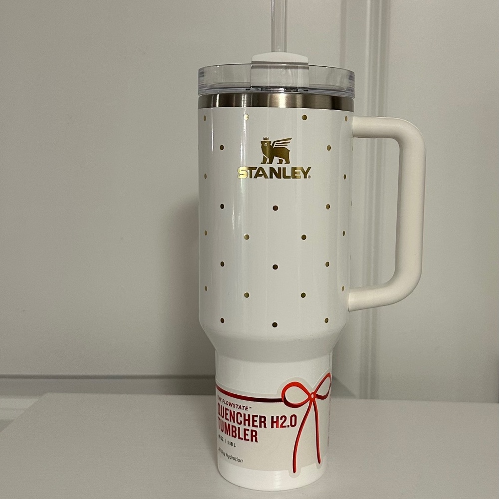 NIB - Stanley White Frost Polka Dot Tumbler - 40 oz